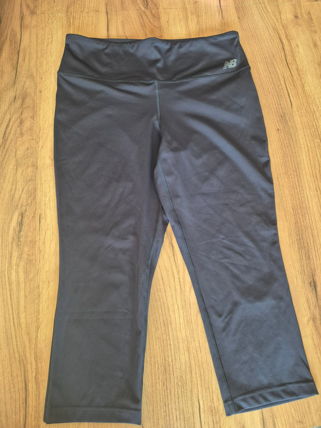 Női leggingset capri