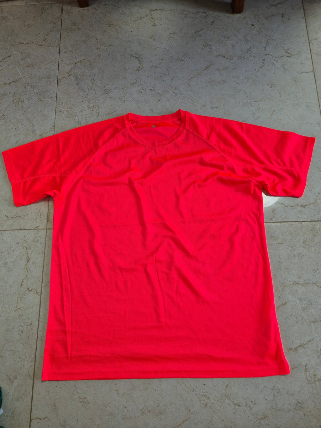 Férfi sport rövid ujjú póló