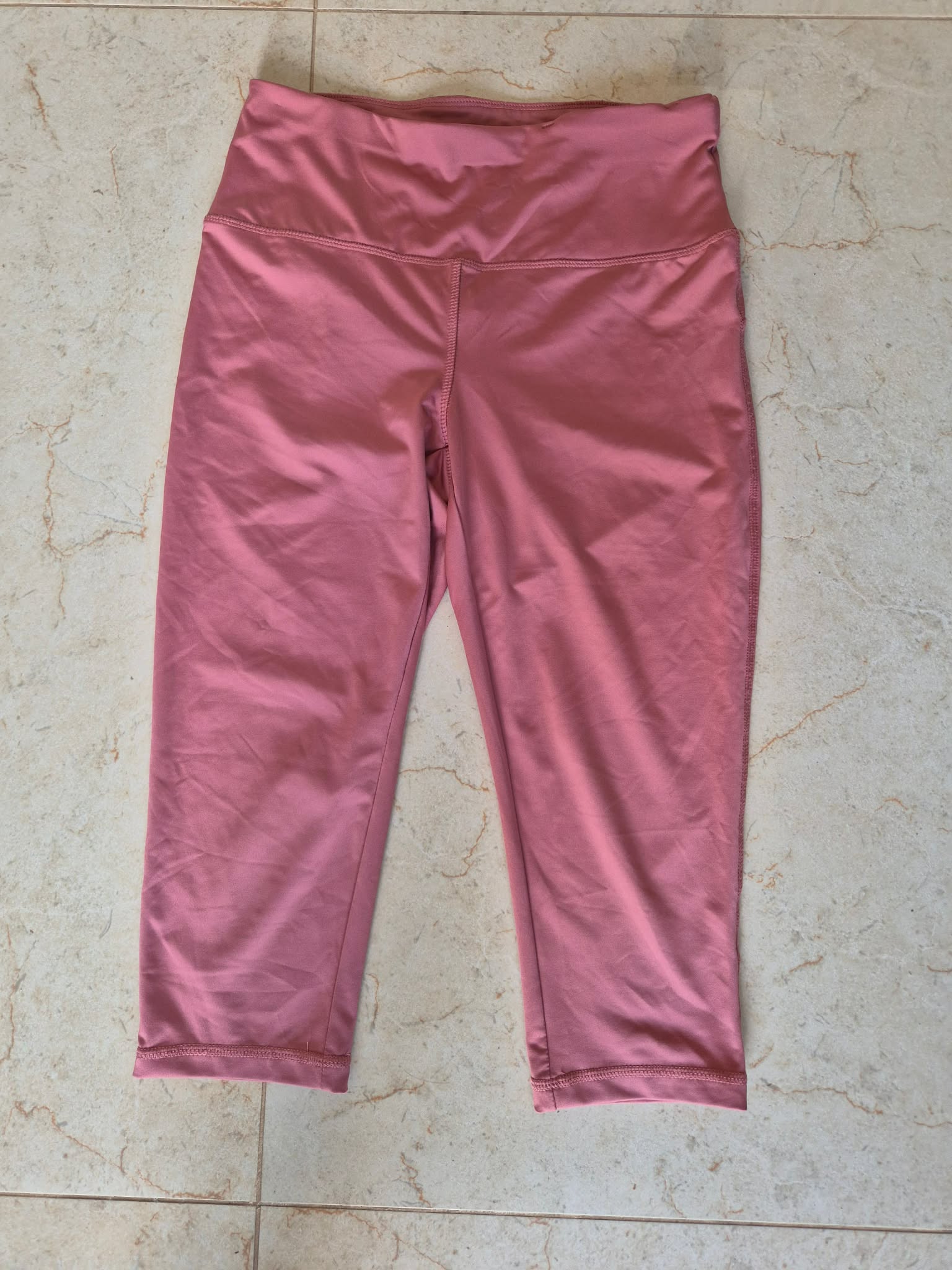Női leggings capri