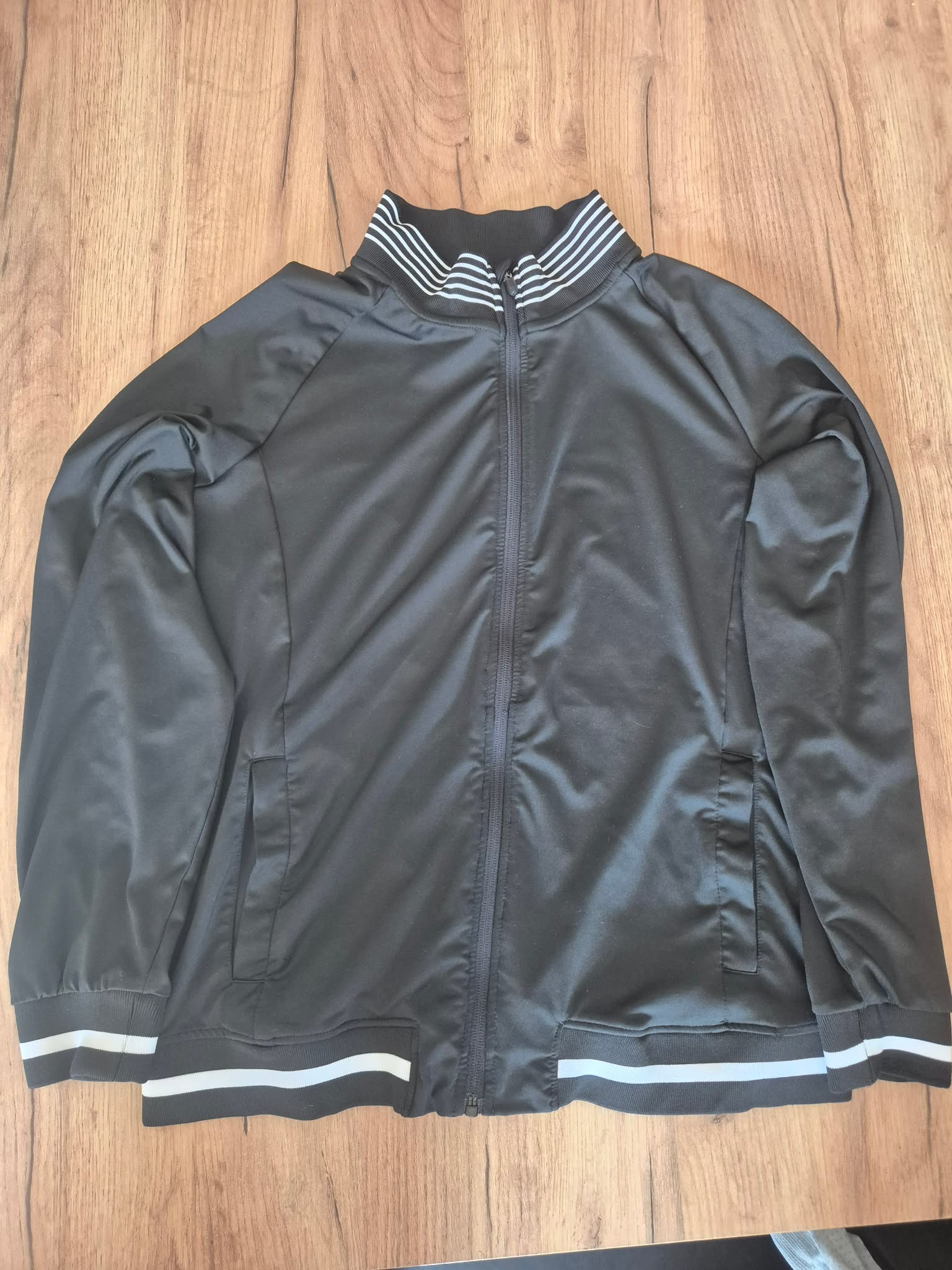 Hosszú ujjú pulóver